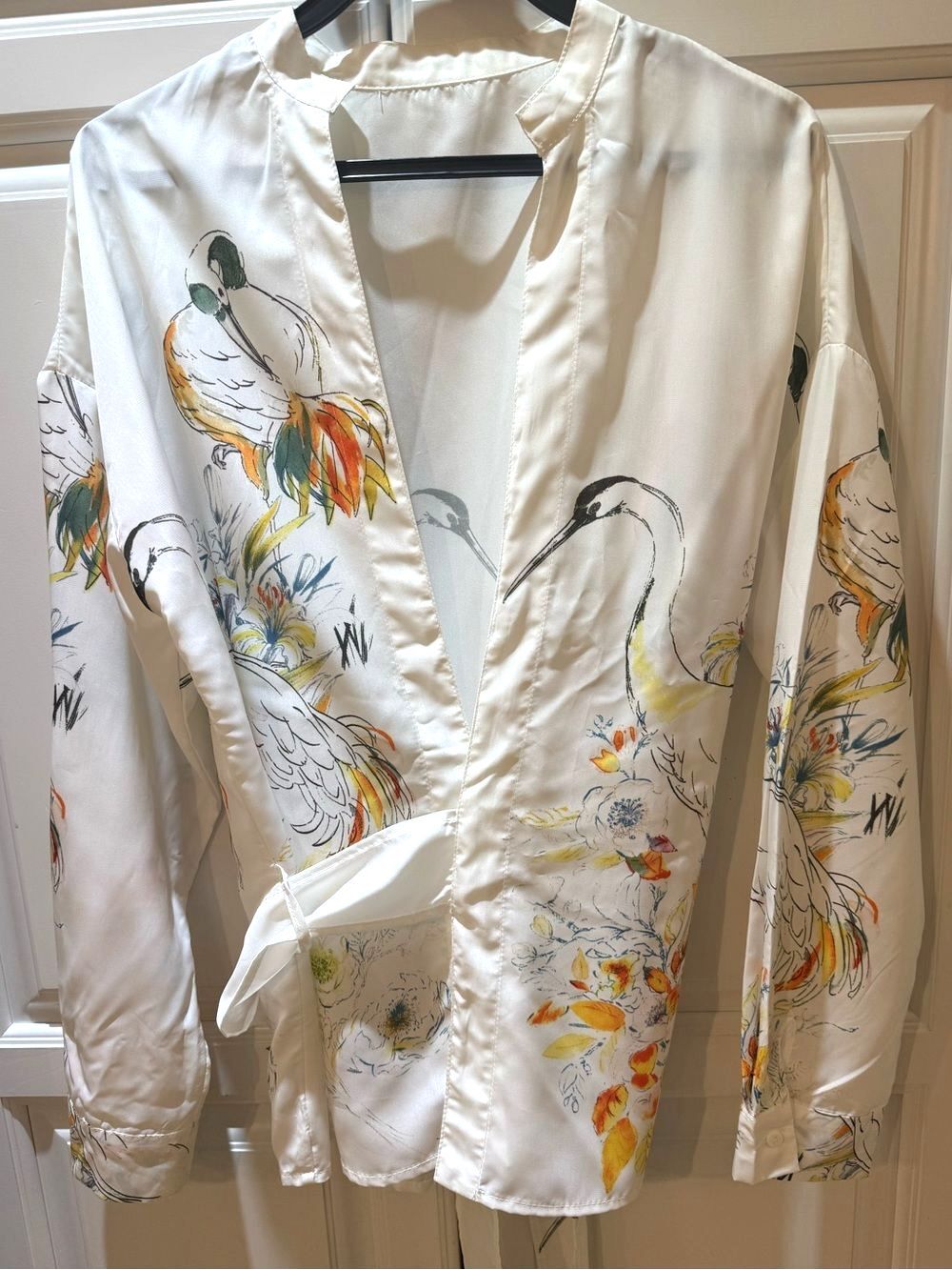 Cream Floral & Crane Print Wrap Blouse 8